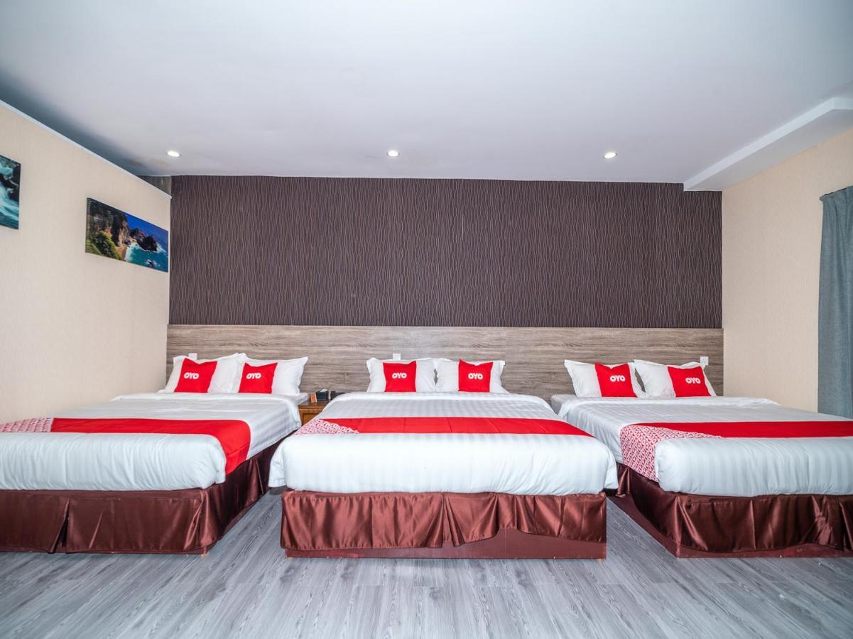 Oyo 90147 Hilltop Hotel Kota Kinabalu Bagian luar foto