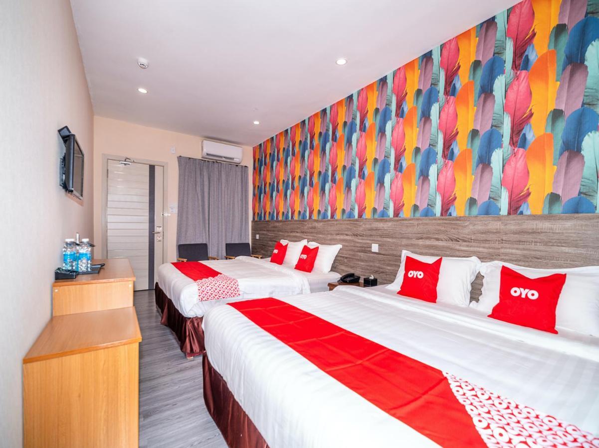Oyo 90147 Hilltop Hotel Kota Kinabalu Bagian luar foto