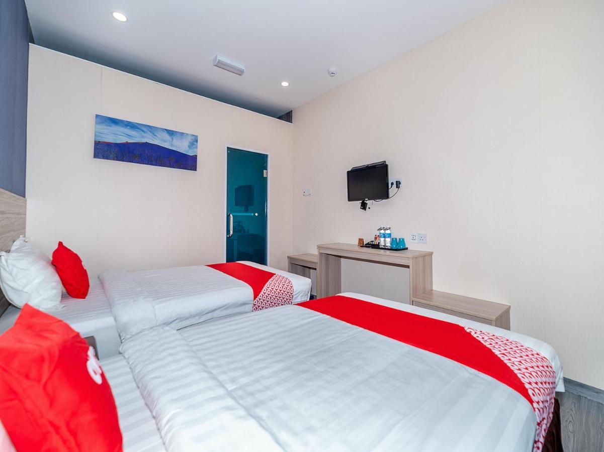 Oyo 90147 Hilltop Hotel Kota Kinabalu Bagian luar foto